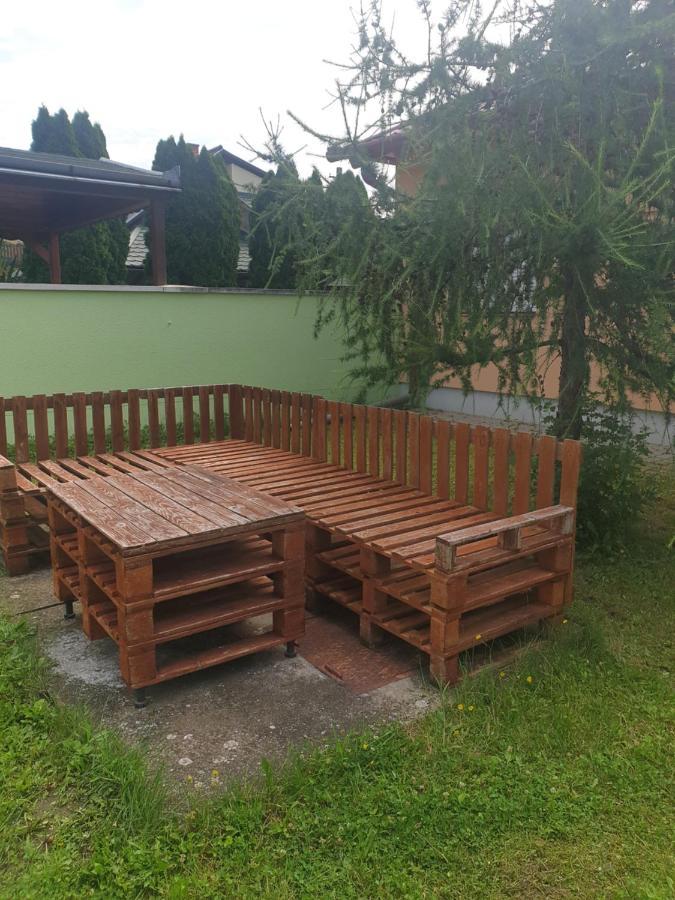 Zseki Apartman Hajduszoboszlo Exterior photo