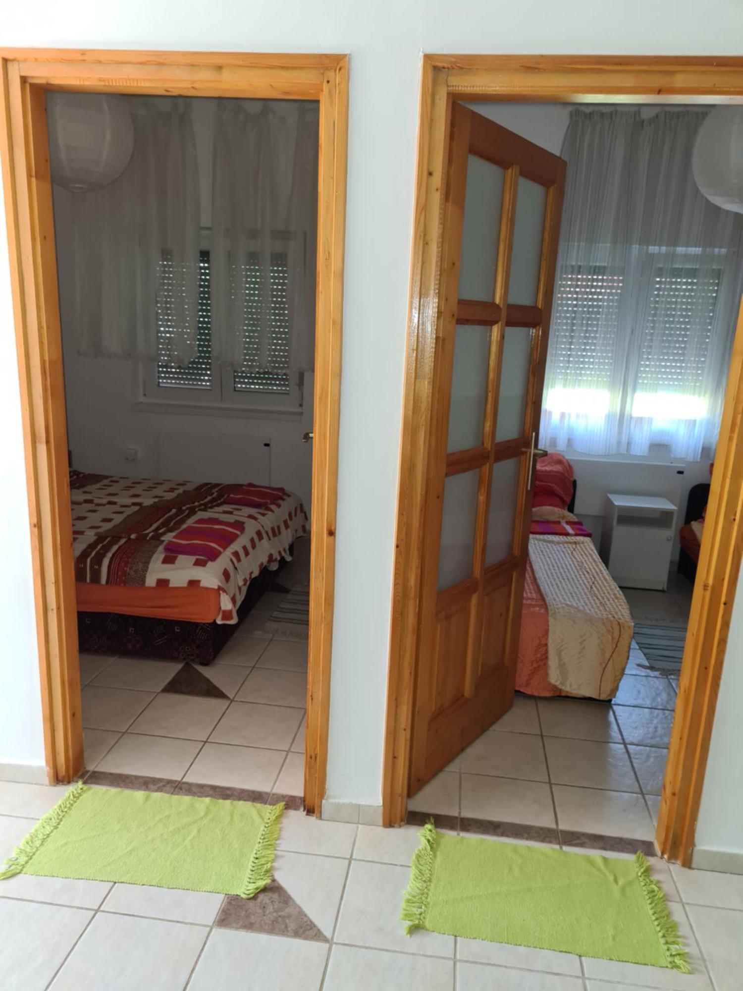 Zseki Apartman Hajduszoboszlo Exterior photo