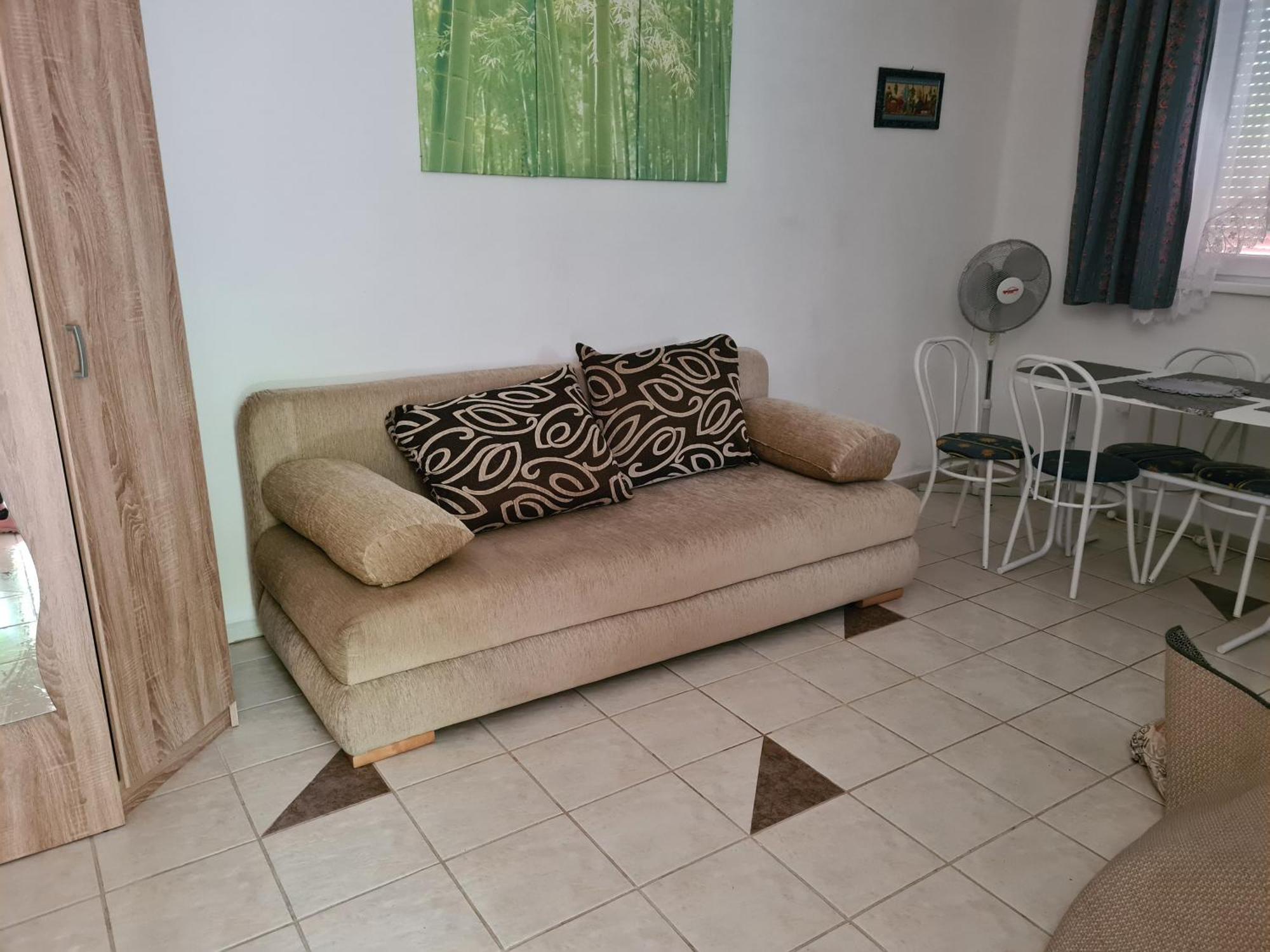 Zseki Apartman Hajduszoboszlo Exterior photo