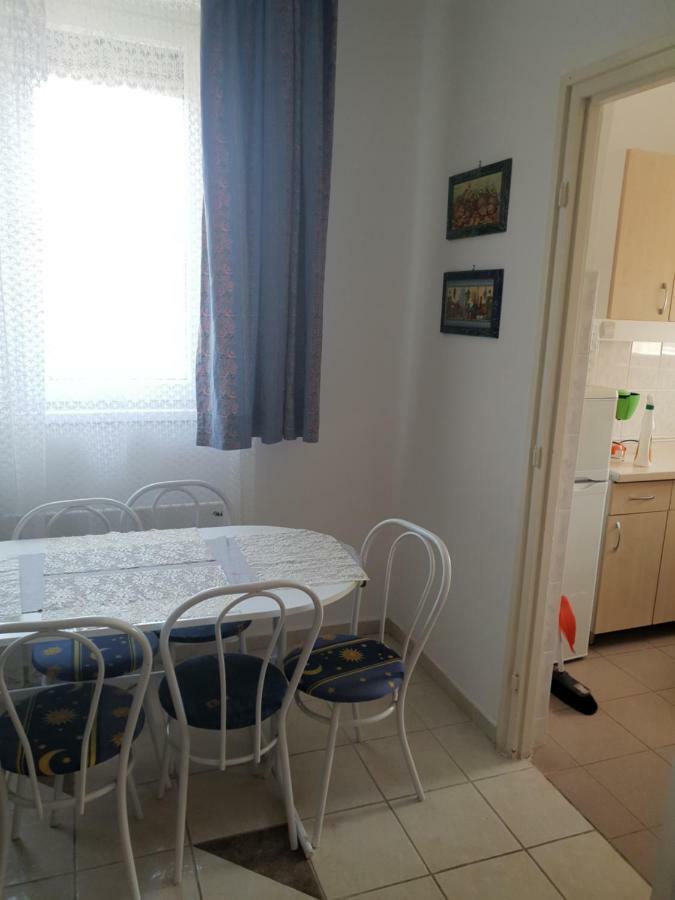 Zseki Apartman Hajduszoboszlo Exterior photo